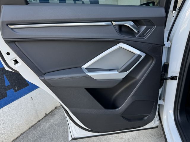 AUDI Q3 2020 Image 31