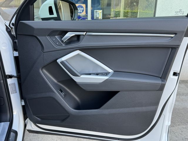 AUDI Q3 2020 Image 31