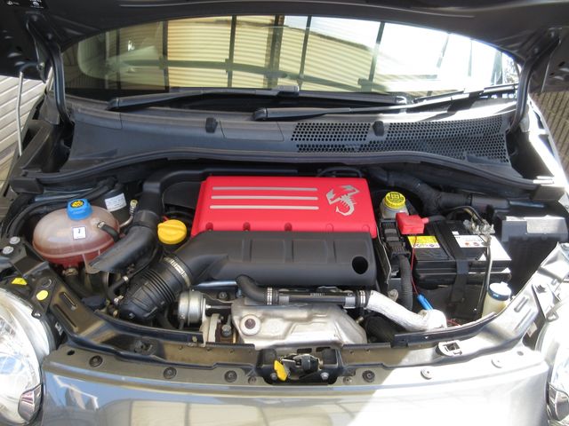 FIAT ABARTH 595 2018 Image 31