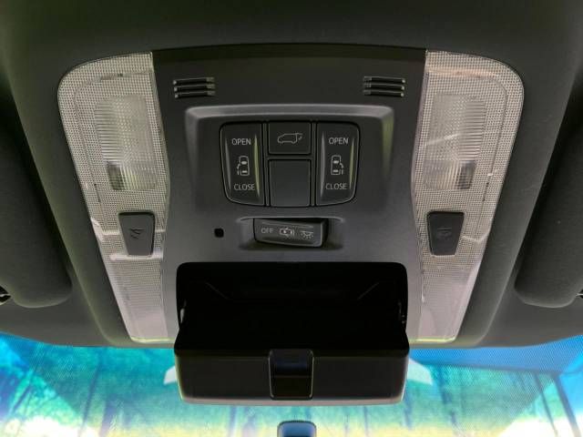 TOYOTA VELLFIRE 2017 Image 31