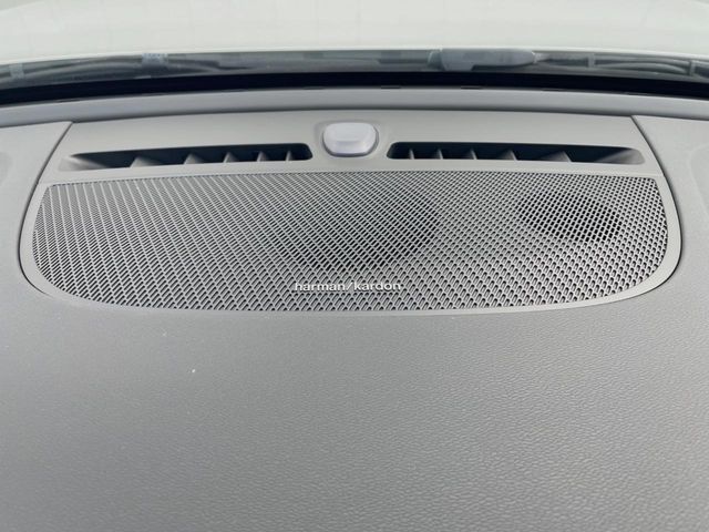 VOLVO XC40 2024 Image 31