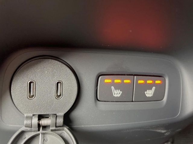 VOLVO XC40 2024 Image 31