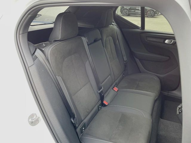 VOLVO XC40 2024 Image 31