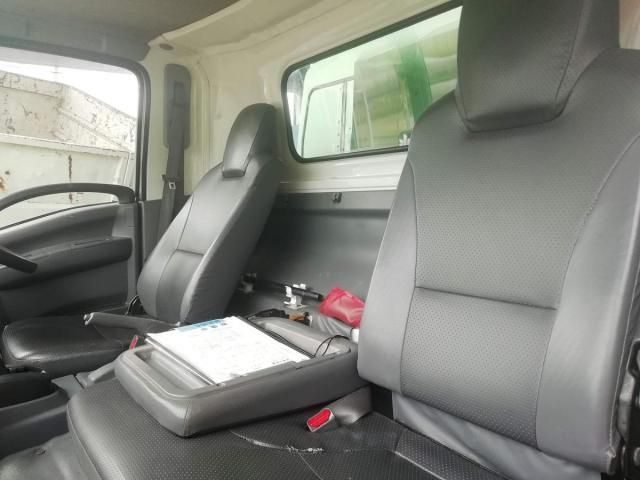 ISUZU ELF 2017 Image 31