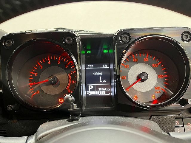 SUZUKI JIMNY 4WD 2024 Image 31