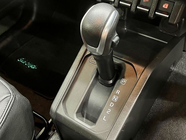 SUZUKI JIMNY 4WD 2024 Image 31