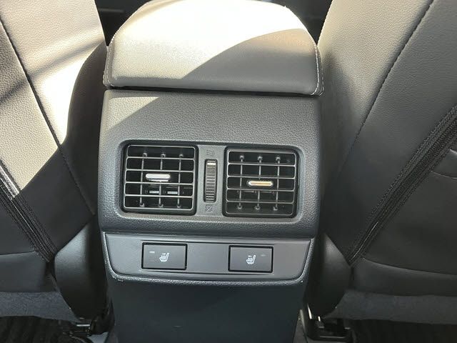 SUBARU LEGACY B4 2015 Image 31