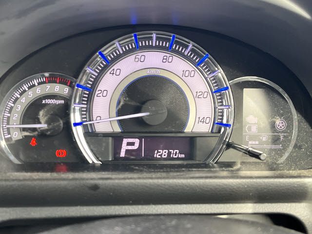 SUZUKI SPACIA CUSTOM Z 2017 Image 31