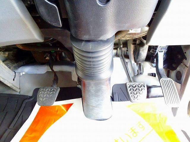 HINO DUTRO 2017 Image 31