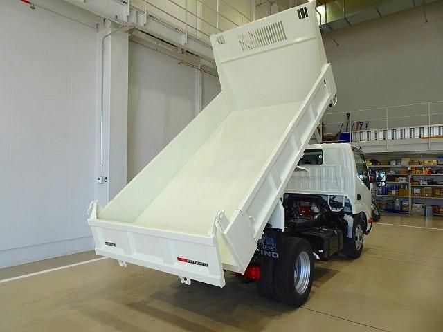 HINO DUTRO 2017 Image 31