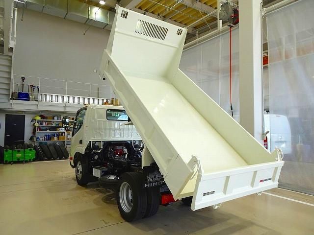 HINO DUTRO 2017 Image 31