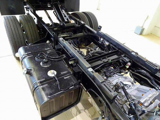 HINO DUTRO 2017 Image 31