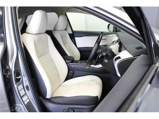 TOYOTA LEXUS NX300H AWD 2018 Image 31