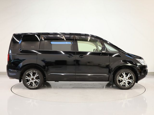 MITSUBISHI DELICA D:5 2WD 2017 Image 31