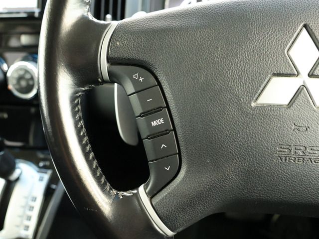 MITSUBISHI DELICA D:5 2WD 2017 Image 31