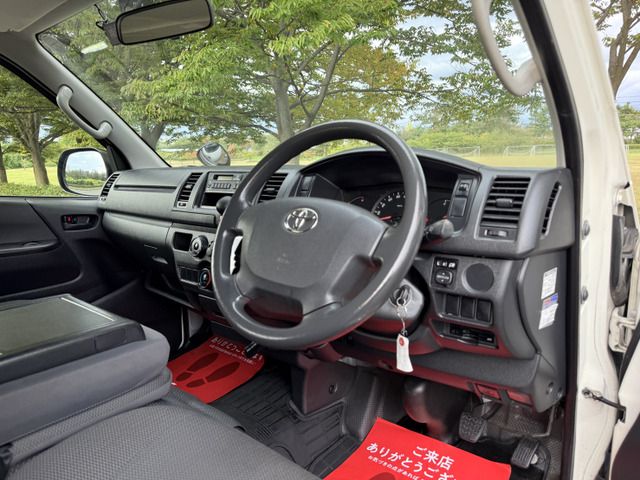 TOYOTA HIACE VAN 4WD 2014 Image 31