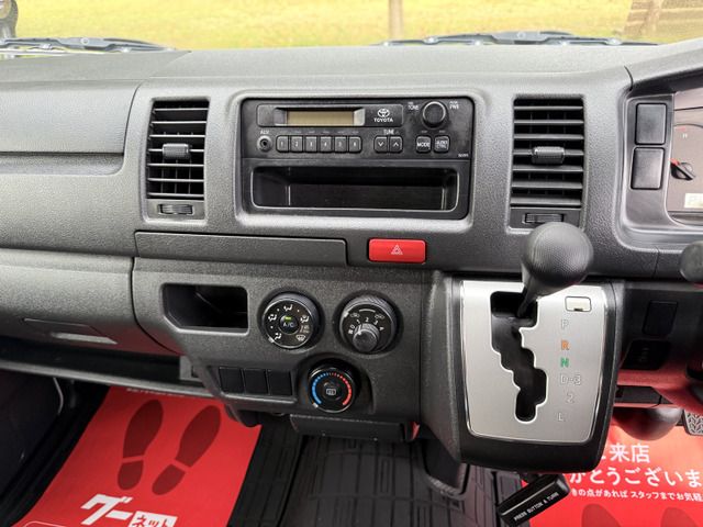 TOYOTA HIACE VAN 4WD 2014 Image 31