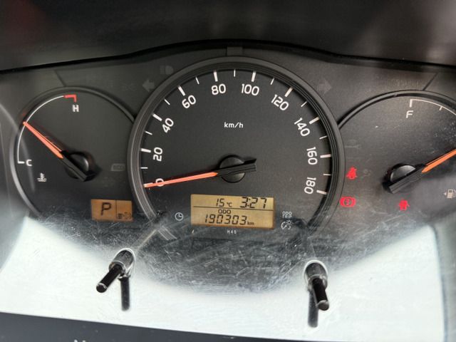 TOYOTA HIACE VAN 4WD 2014 Image 31