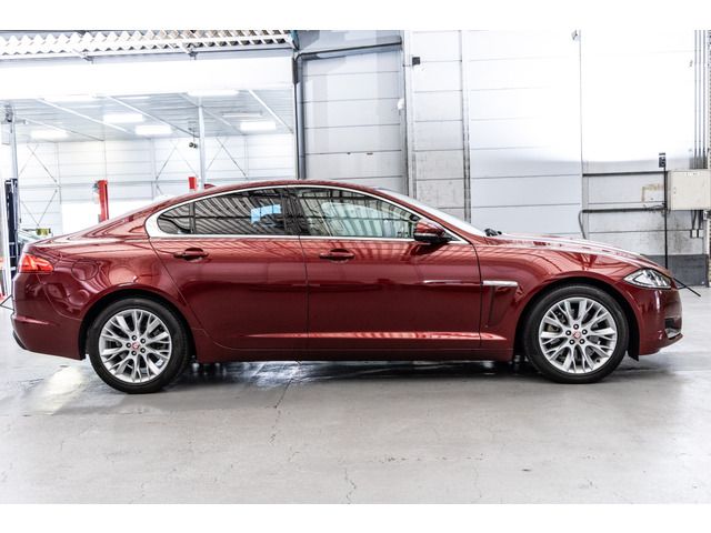 JAGUAR XFSERIES 2013 Image 31