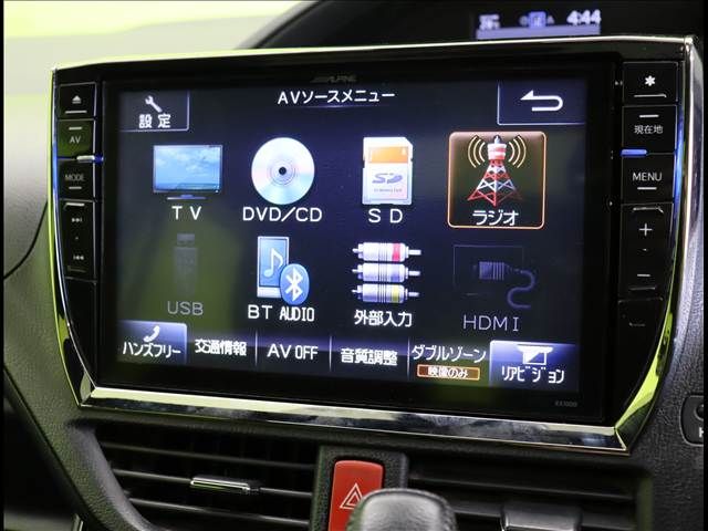 TOYOTA VOXY 2017 Image 31