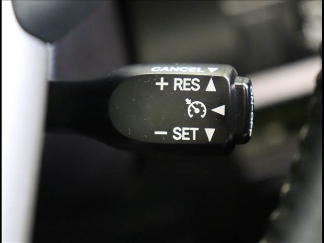 TOYOTA VOXY 2017 Image 31