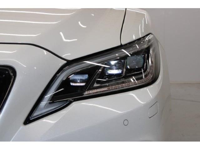 TOYOTA CROWN SEDAN HYBRID 2018 Image 31