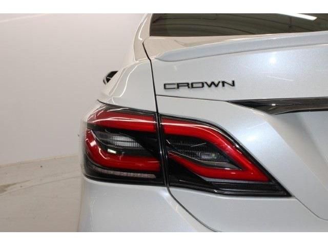 TOYOTA CROWN SEDAN HYBRID 2018 Image 31
