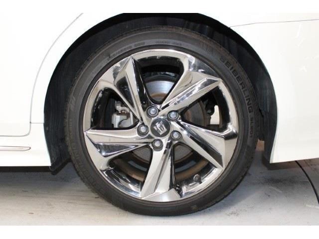 TOYOTA CROWN SEDAN HYBRID 2018 Image 31