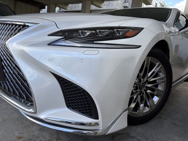 TOYOTA LEXUS LS500H 2017 Image 31