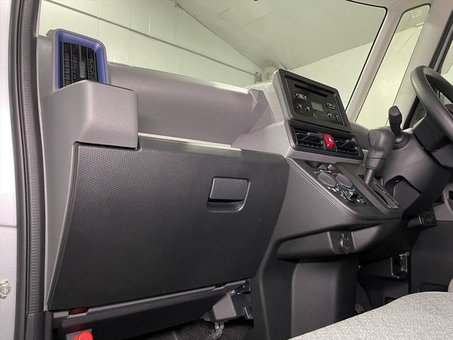 DAIHATSU TANTO 2019 Image 31