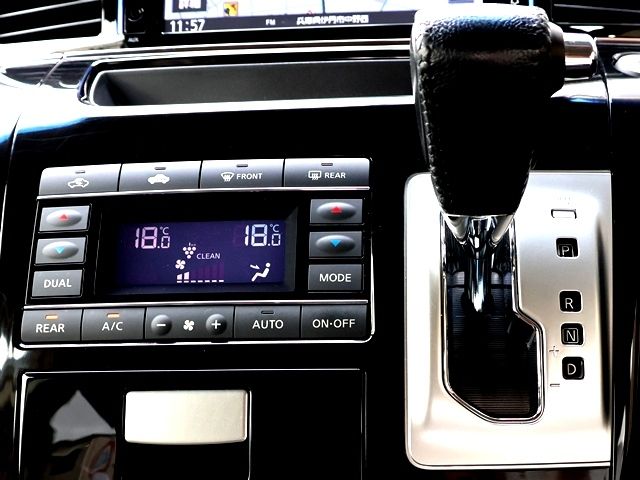 NISSAN ELGRAND 2016 Image 31