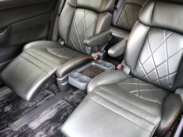 NISSAN ELGRAND 2016 Image 31