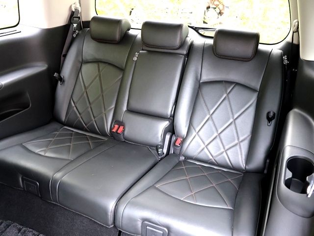 NISSAN ELGRAND 2016 Image 31