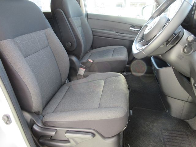 NISSAN SERENA  WG 4WD 2023 Image 31