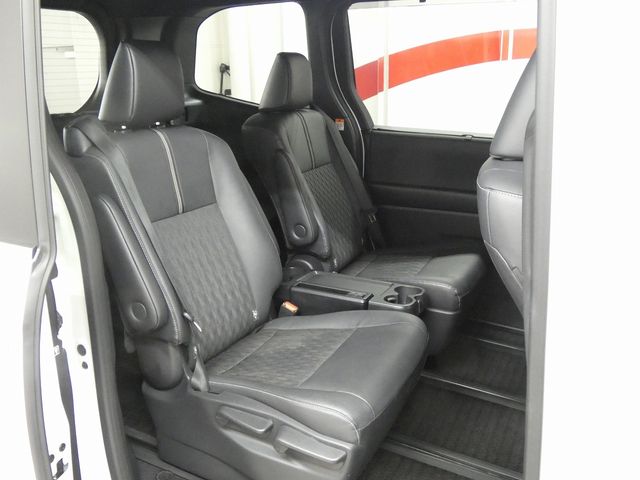 TOYOTA NOAH 4WD 2023 Image 31