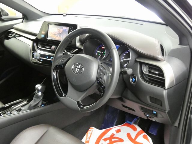 TOYOTA C-HR 4WD 2017 Image 31