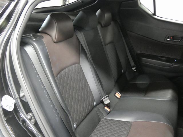 TOYOTA C-HR 4WD 2017 Image 31