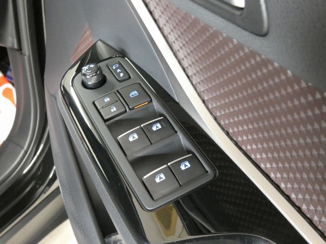 TOYOTA C-HR 4WD 2017 Image 31