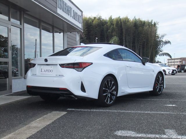 TOYOTA LEXUS RC300H 2021 Image 31