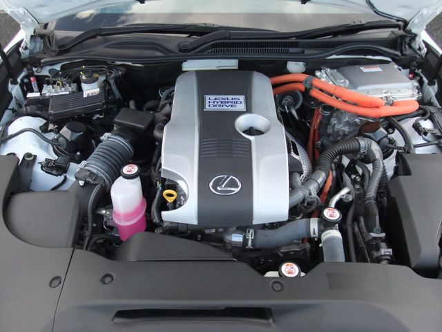 TOYOTA LEXUS RC300H 2021 Image 31