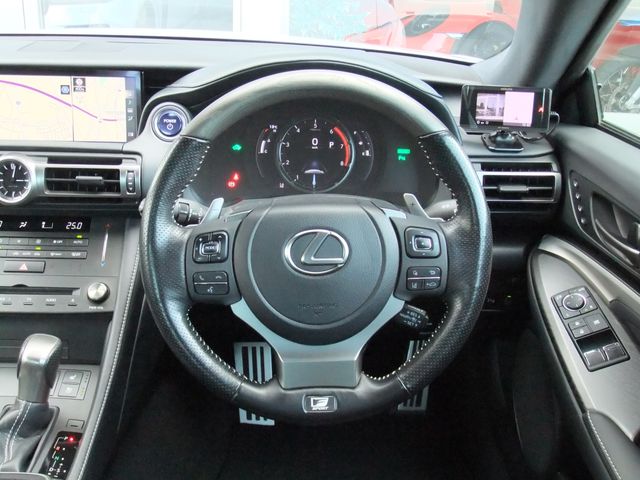 TOYOTA LEXUS RC300H 2021 Image 31