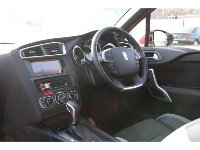 CITROEN DS4 2016 Image 31