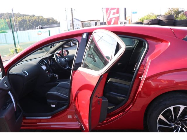 CITROEN DS4 2016 Image 31