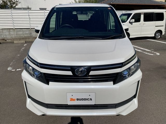 TOYOTA VOXY 2014 Image 31