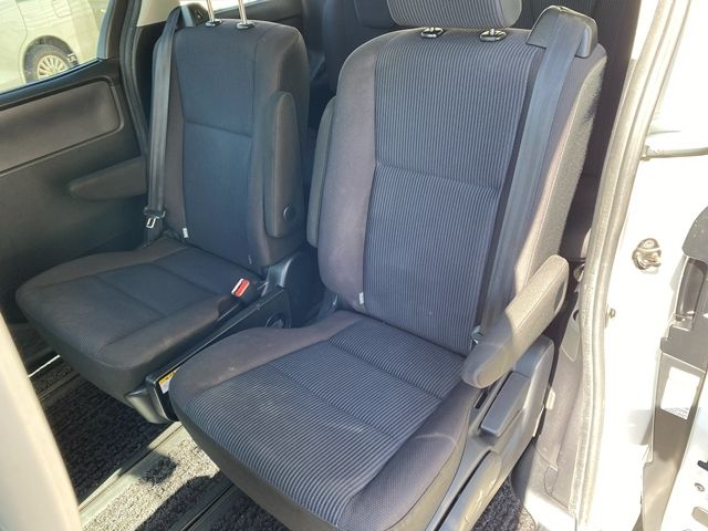 TOYOTA VOXY 2014 Image 31