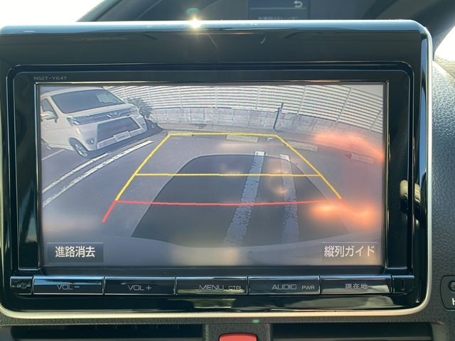 TOYOTA VOXY 2014 Image 31