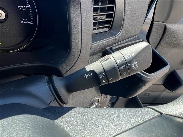 DAIHATSU ATRAI VAN 4WD 2022 Image 31