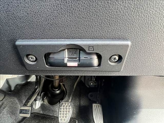 DAIHATSU ATRAI VAN 4WD 2022 Image 31