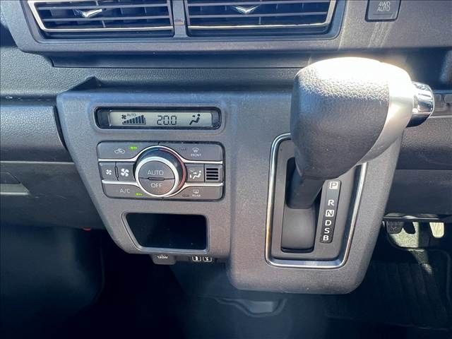 DAIHATSU ATRAI VAN 4WD 2022 Image 31