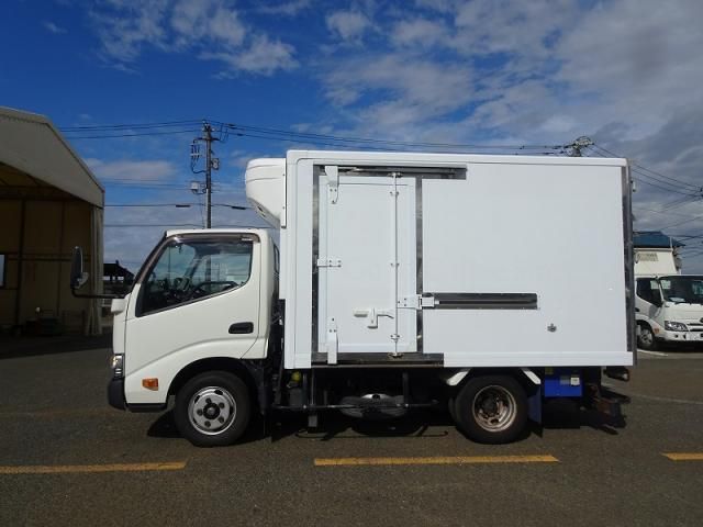 HINO DUTRO 2018 Image 31